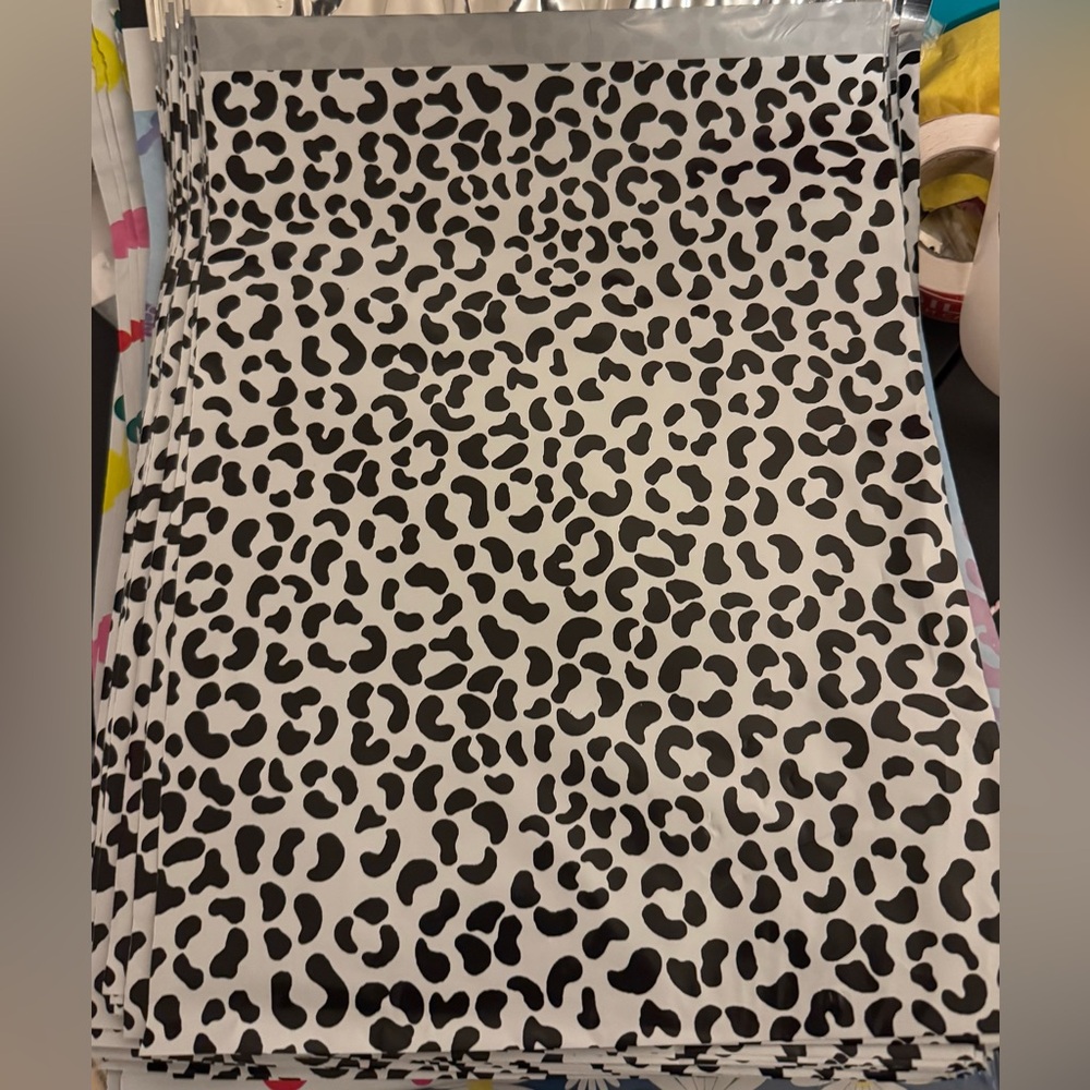 Leopard Print Poly Mailers, 20 count, 10 x 13, NEW